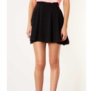 VOILA Women's Black Mini Skater Skirt